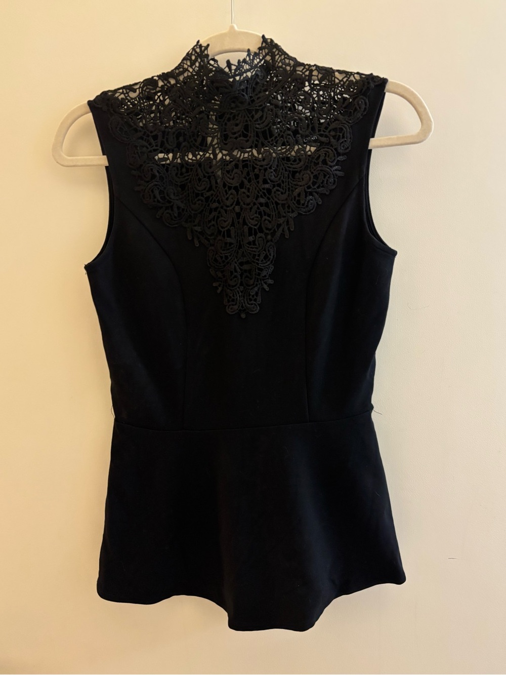 Le Château Black Lace Tie Neck Peplum Top XXS